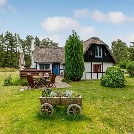 Holiday home Hoat - 1-7km From The Sea By Interhome Laeso